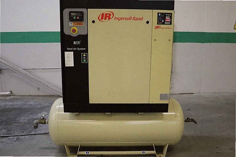 Ingersoll Rand R11i-A135 TAS 15HP Rotary Screw Air Compressor w/ Integrated A...